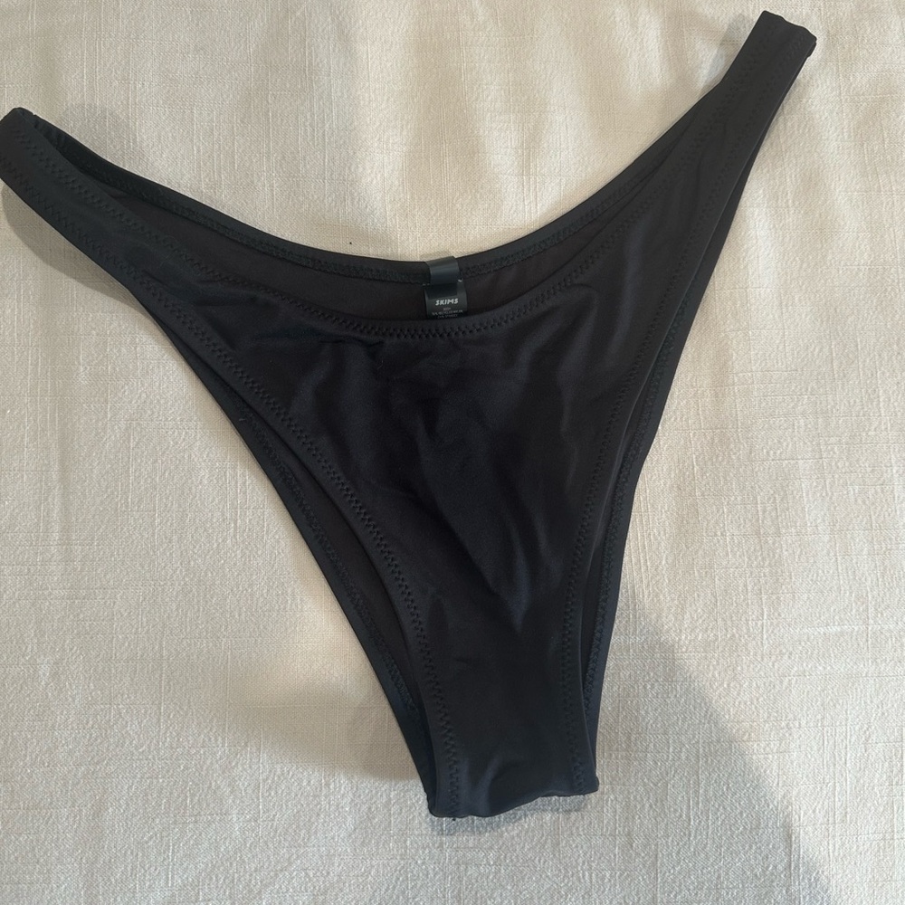 Skims Swim Cheeky Tanga Bottoms Size Large